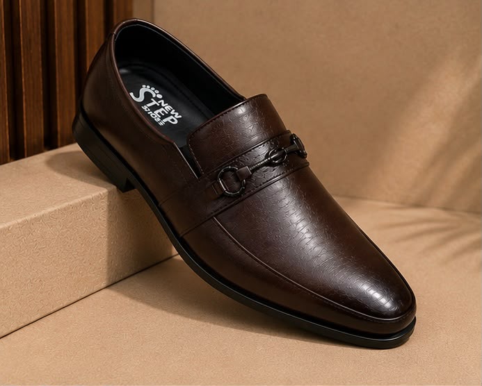 Newstep Royal Brown dark brown men’s formal loafers with buckle detail