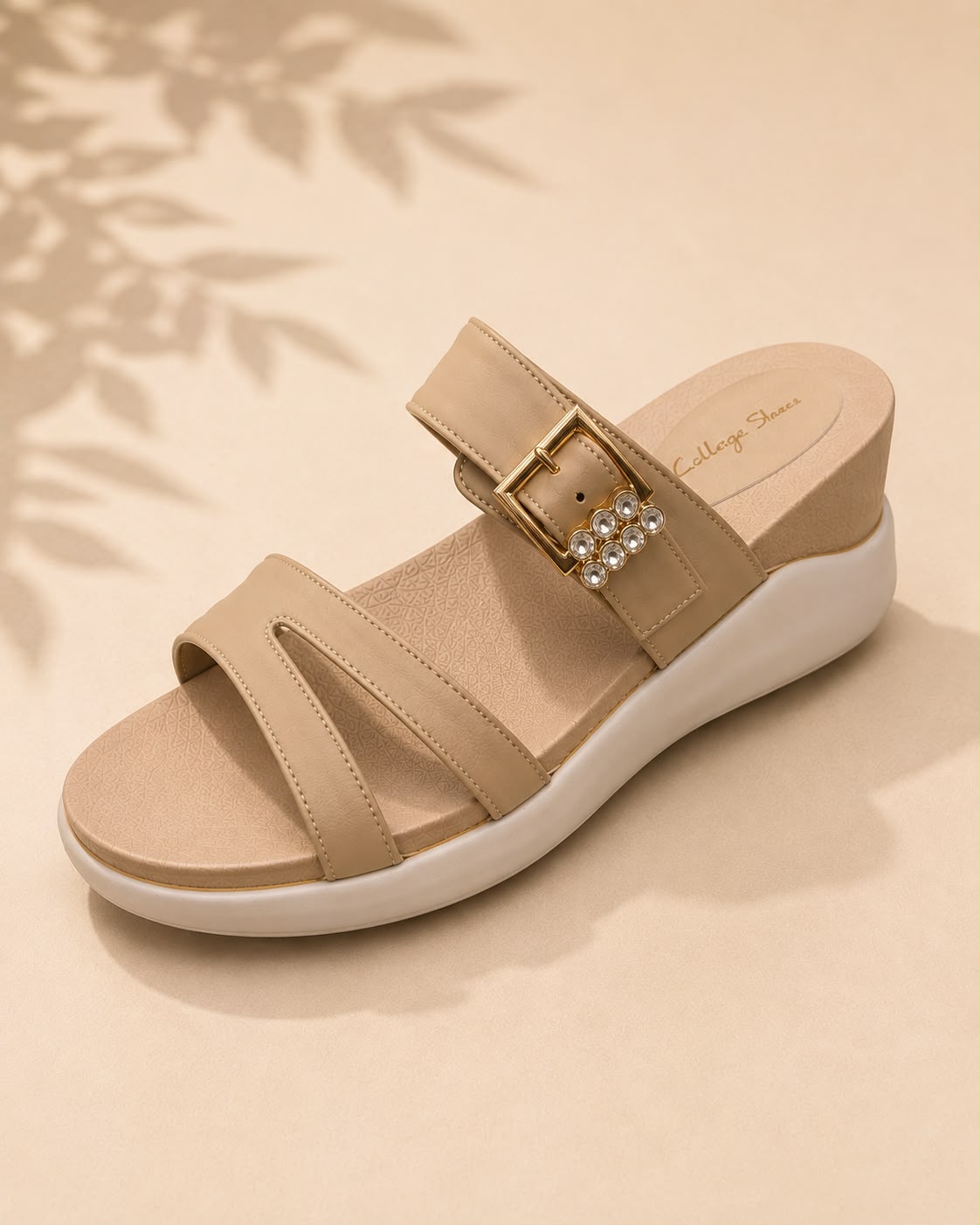 Newstep GraceWalk beige women’s wedge sandals with buckle detail